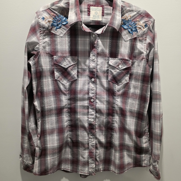 Tops - VTG Panhandle Shirt Women's Large‎ Plaid Button-Up Shirt with Floral Embroidery